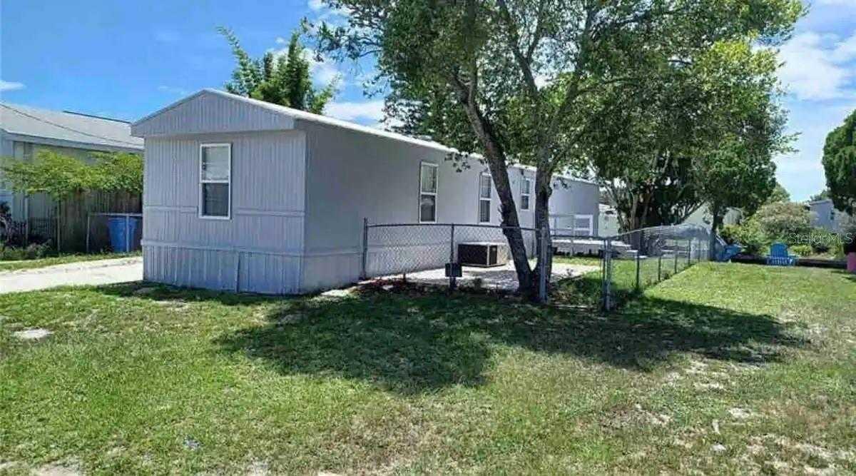 5830 PORTSMOUTH, TAMPA, Manufactured Home - Post 1977,  for sale, Covenant Realty, Inc.